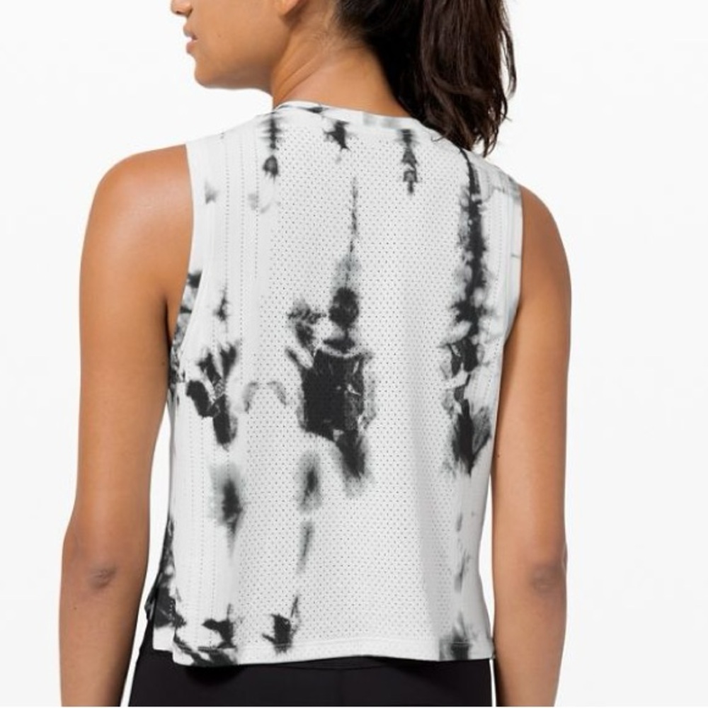 Lululemon Train to Be Tank Top Shibori Crewneck Tie Dye Activewear